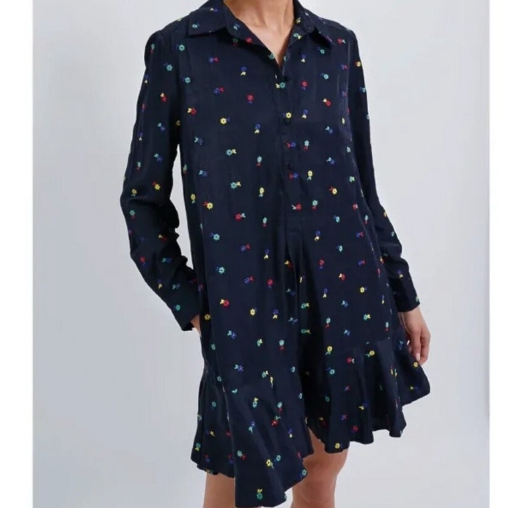 NEW Tuckernuck Floral Embroidered Mini Shirt Dress Navy Sheen Sz M Preppy Chic